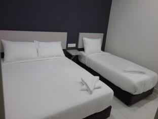 Smart Hotel Серембан Екстериор снимка